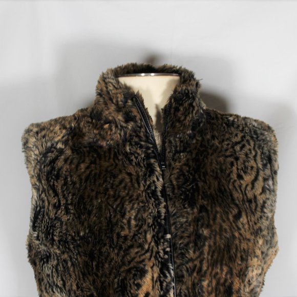 Faux Fur Leopard Animal Print Fashion Vest Zip Up - Picture 2 of 5